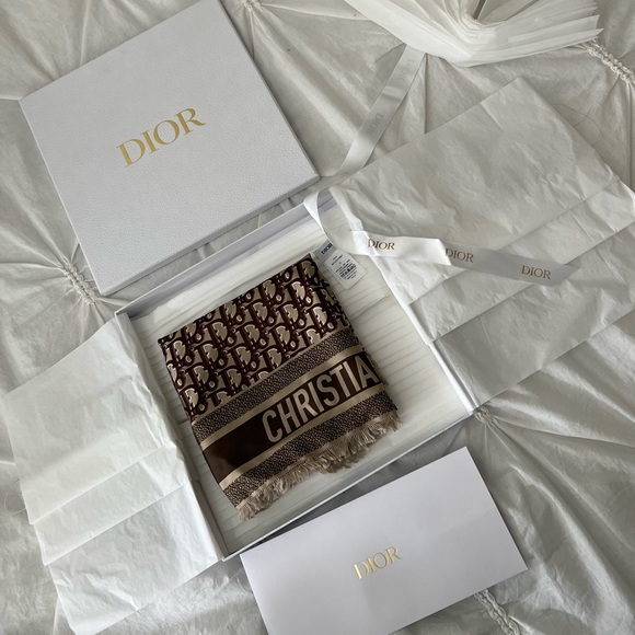 DIOR OBLIQUE SILK SCARF - Picture 1 of 5